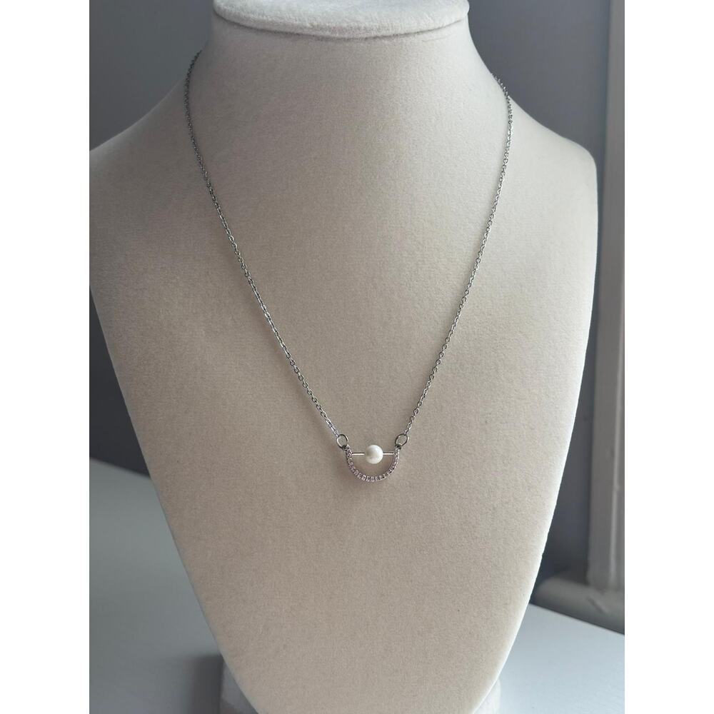 Silver Pearl Pendant Necklace Minimalist Dainty Chain Elegant Gift - Picture 4 of 7